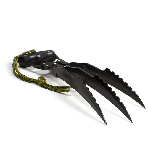 Combat X-Claw