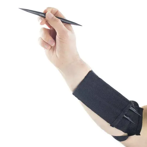 Double-Pointed Throwing Spikes